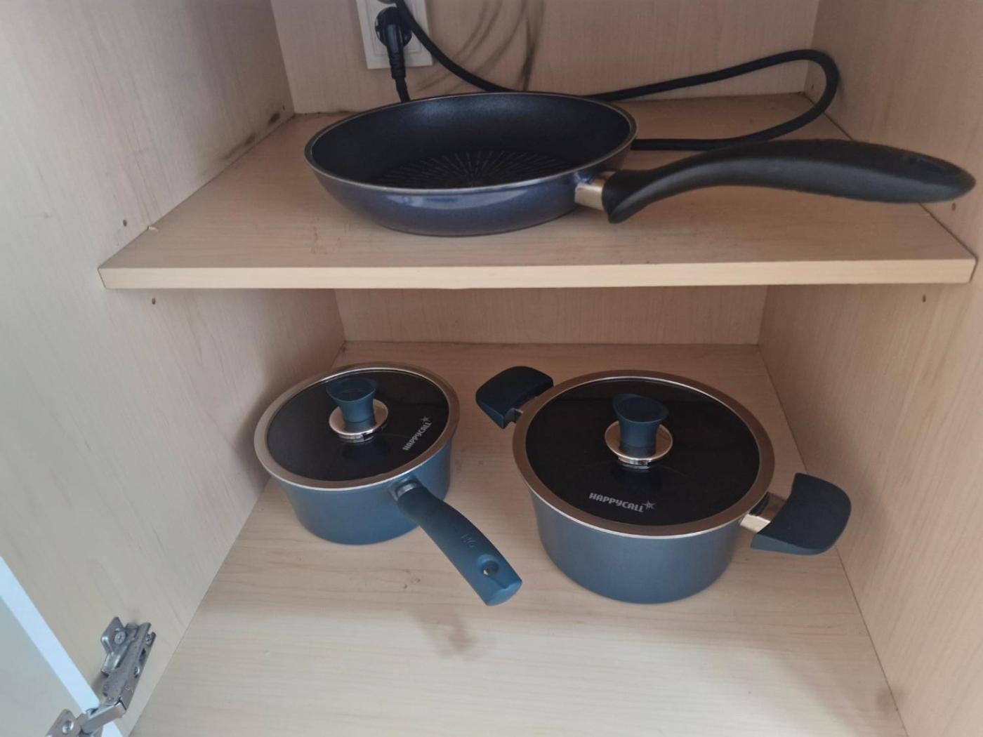 Hongdae Guesthouse 1Min From Hongik Uni Station Exit #1 سيول المظهر الخارجي الصورة